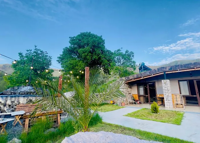 Hotel Hobbiton Near Vardzia Caves